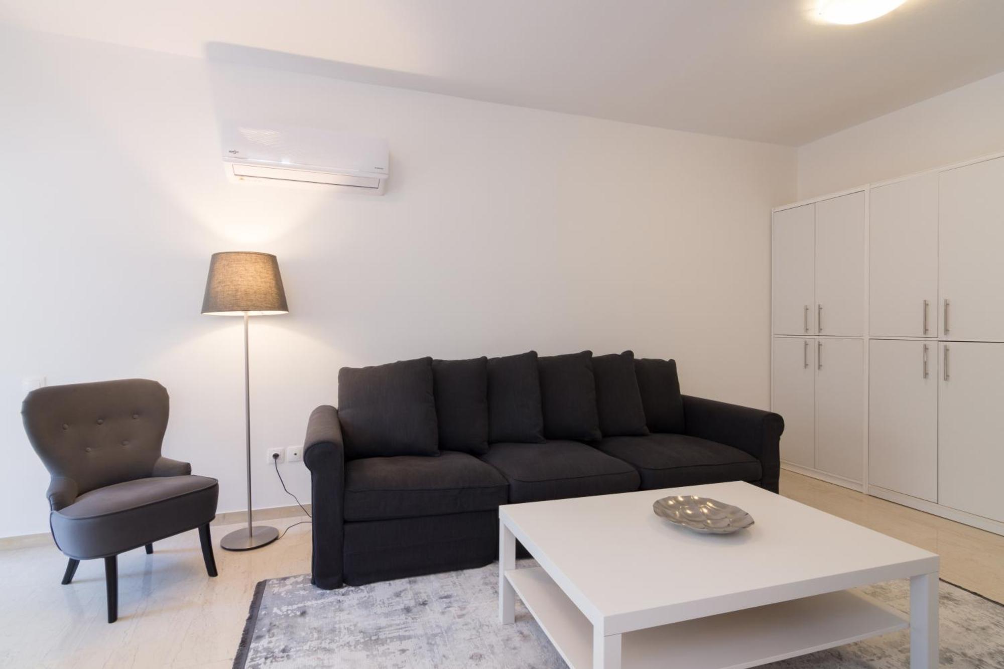 Great Two Bedrooms Apartment In Varkiza Vári Exterior foto